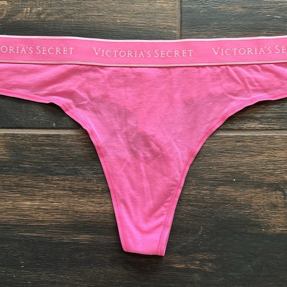 💖Victoria’s Secret Panty Thong - Picture 2 of 6
